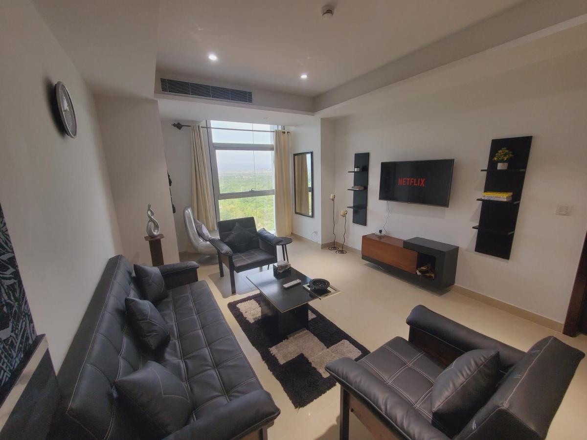 Serenity Suite - One Constitution Ave Islamabad Exterior foto